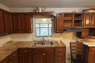 72 Ridgeview Ct, Lavonia, GA 30553 - Photo 9