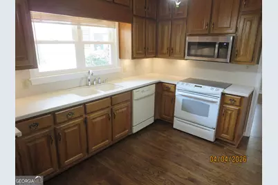 1356 Enota Avenue NE, Gainesville, GA 30501 - Photo 9