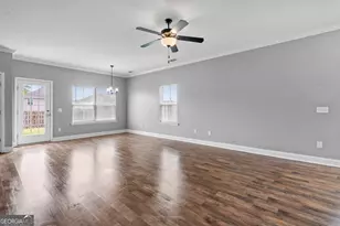 744 Fairview Cir, Hinesville, GA 31313 - Photo 5