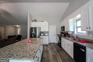 75 Dinsmore Dr, Colbert, GA 30628 - Photo 11