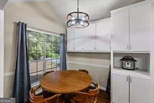 539 Horseshoe Cir, Stockbridge, GA 30281 - Photo 3