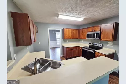 605 Michael Circle, Monroe, GA 30655 - Photo 7
