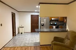 1105 St Andrews Dr, Albany, GA 31707 - Photo 3