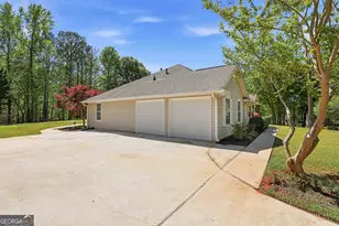 136 Coggins Corner Dr, Newnan, GA 30265 - Photo 5
