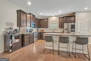 124 Thomaston St, Newnan, GA 30263 - Photo 7