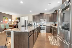 124 Thomaston St, Newnan, GA 30263 - Photo 9