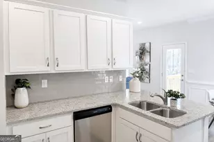 215 Laney Dr, Carrollton, GA 30117 - Photo 9