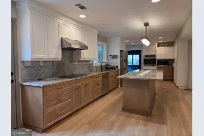 215 Calgary Drive, Peachtree City, GA 30269 - Photo 7