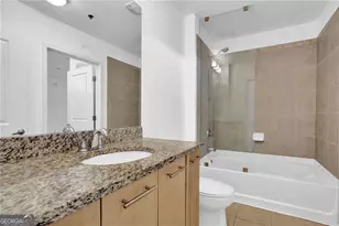 3324 Peachtree Rd NE, Atlanta, GA 30326 - Photo 15
