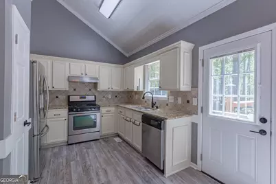 230 Winchester Drive, Sharpsburg, GA 30277 - Photo 13