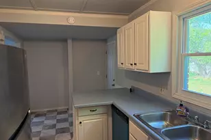 342 Phillips Cir, Royston, GA 30662 - Photo 13
