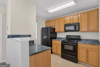 8100 Oakley Circle, Union City, GA 30291 - Photo 5