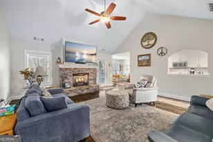 393 Linwood Dr, Demorest, GA 30535 - Photo 5