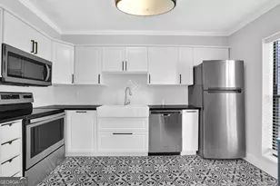 1104 Pine Heights Dr NE, Atlanta, GA 30324 - Photo 13