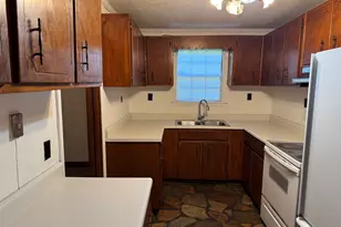 313 Carter St, Greenville, GA 30222 - Photo 11