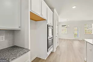 712 Ellis Spg Wy, Lawrenceville, GA 30045 - Photo 17