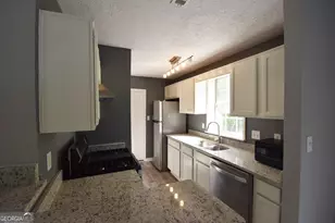 700 S Fairfield Dr, Peachtree City, GA 30269 - Photo 9