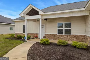 124 Cascades Ct, Bonaire, GA 31005 - Photo 3