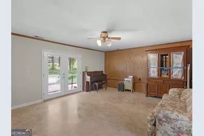 915 Strawberry Court, Ellenwood, GA 30294 - Photo 17