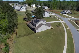 660 Genesee Pt, Newnan, GA 30263 - Photo 3
