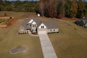 110 Moreland Oaks Dr, Moreland, GA 30259 - Photo 1