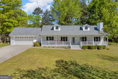 172 Lewis Circle, Commerce, GA 30529 - Photo 1