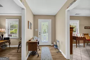 172 Lewis Cir, Commerce, GA 30529 - Photo 11