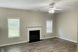 325 Barrington Grange Dr, Sharpsburg, GA 30277 - Photo 19