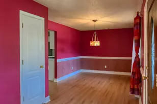 236 Hunting Ct, Jonesboro, GA 30236 - Photo 3