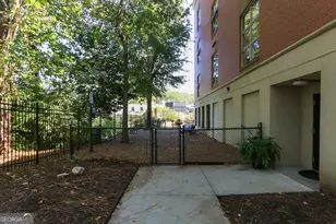 560 Dutch Valley Rd NE, Atlanta, GA 30324 - Photo 15