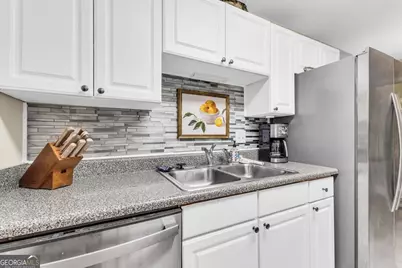 401 N Cromwell Road #T6, Savannah, GA 31410 - Photo 11