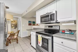 401 N Cromwell Rd, Savannah, GA 31410 - Photo 11