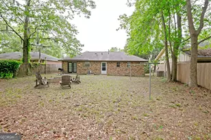 127 Greenbriar Ct, Savannah, GA 31419 - Photo 7