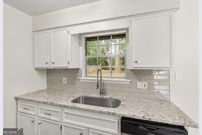 127 Greenbriar Court, Savannah, GA 31419 - Photo 13