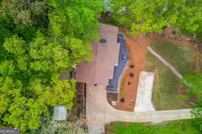 8515 Lake Drive, Snellville, GA 30039 - Photo 37