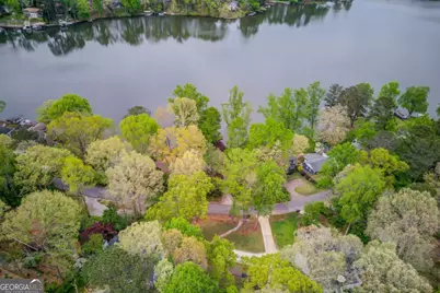 8515 Lake Drive, Snellville, GA 30039 - Photo 5