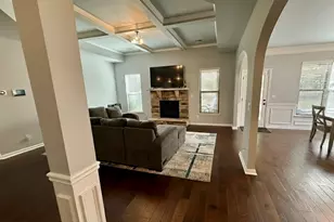 310 Savannah Dr, Senoia, GA 30276 - Photo 7