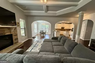 310 Savannah Dr, Senoia, GA 30276 - Photo 9