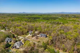 268 N Woods Dr, Mount Airy, GA 30563 - Photo 7