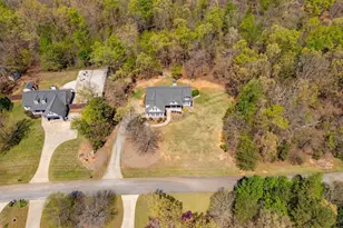 268 N Woods Dr, Mount Airy, GA 30563 - Photo 5