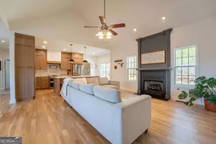 268 N Woods Dr, Mount Airy, GA 30563 - Photo 17