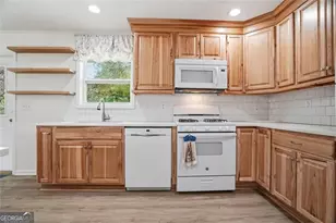 4740 Shadyrest Dr, Powder Springs, GA 30127 - Photo 11