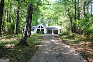 895 Waterview Dr, Lagrange, GA 30240 - Photo 3