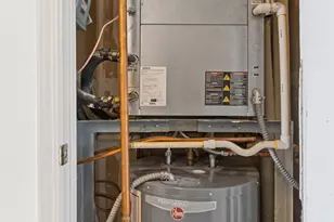 2870 Pharr Ct S, Atlanta, GA 30305 - Photo 19