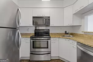 2870 Pharr Ct S, Atlanta, GA 30305 - Photo 5