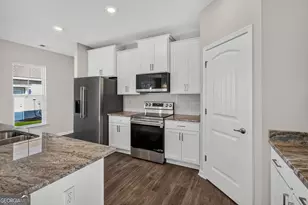373 Brook Dr, Brunswick, GA 31525 - Photo 17