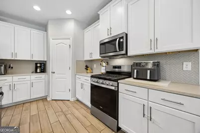 215 Holm Place, Saint Marys, GA 31558 - Photo 9