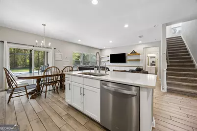 215 Holm Place, Saint Marys, GA 31558 - Photo 9