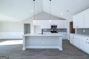 199 Wards Creek Rd, Toccoa, GA 30577 - Photo 7