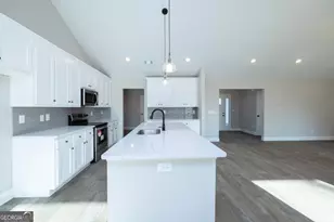 199 Wards Creek Rd, Toccoa, GA 30577 - Photo 9